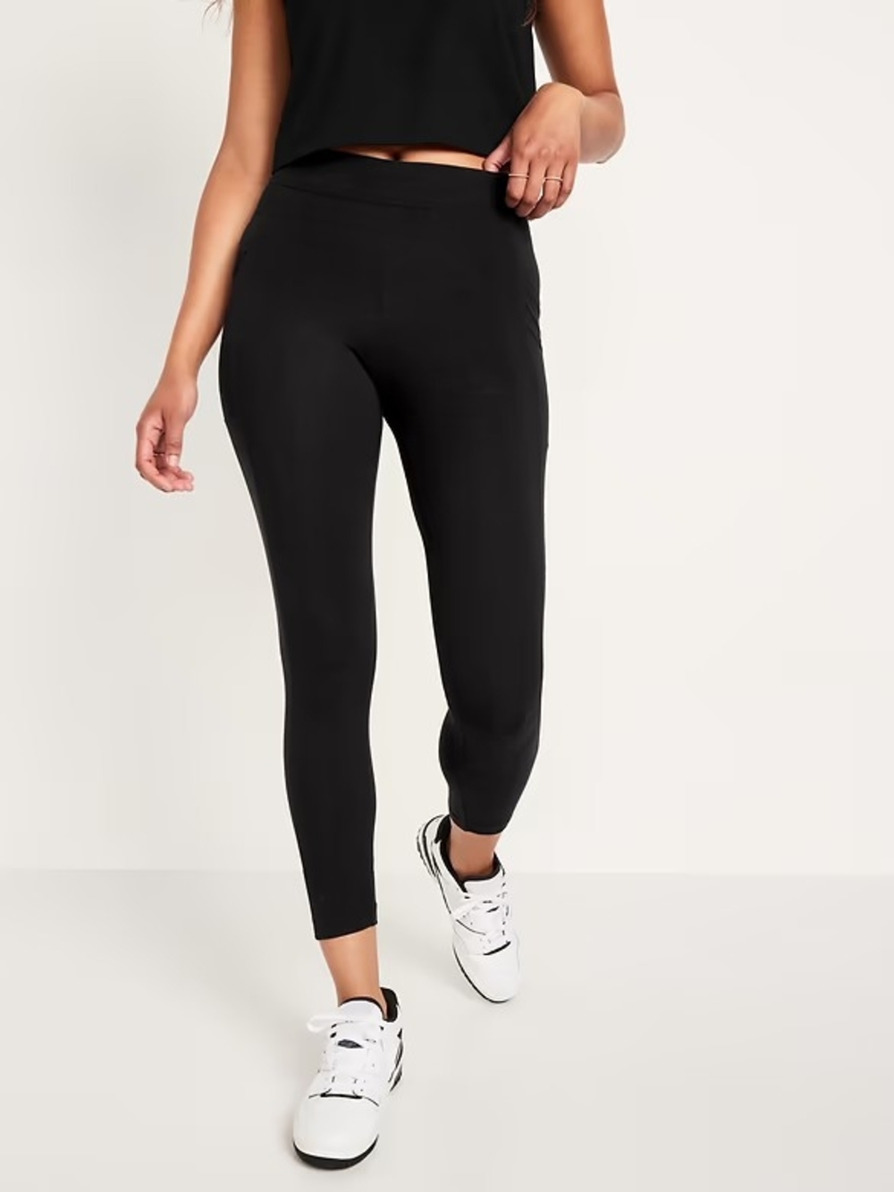 Old Navy Women's Black High-Rise Leggings